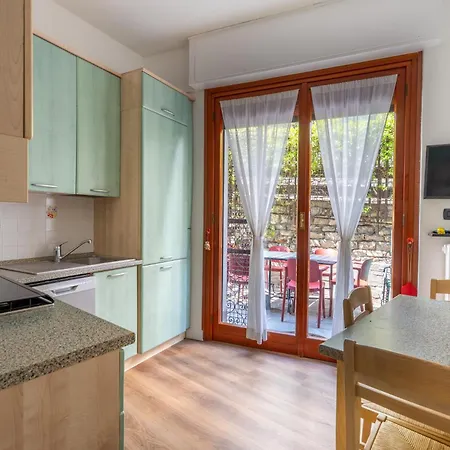 Family Flat Con Giardino, 2 Bagni, 6 Ospiti דירה *