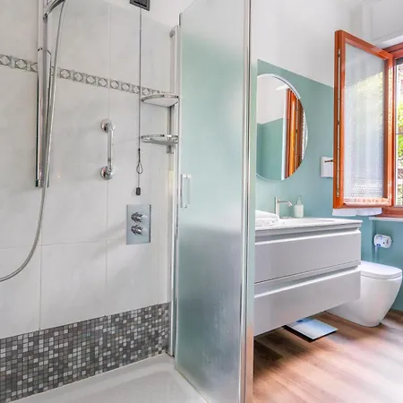 Appartement Family Flat Con Giardino, 2 Bagni, 6 Ospiti